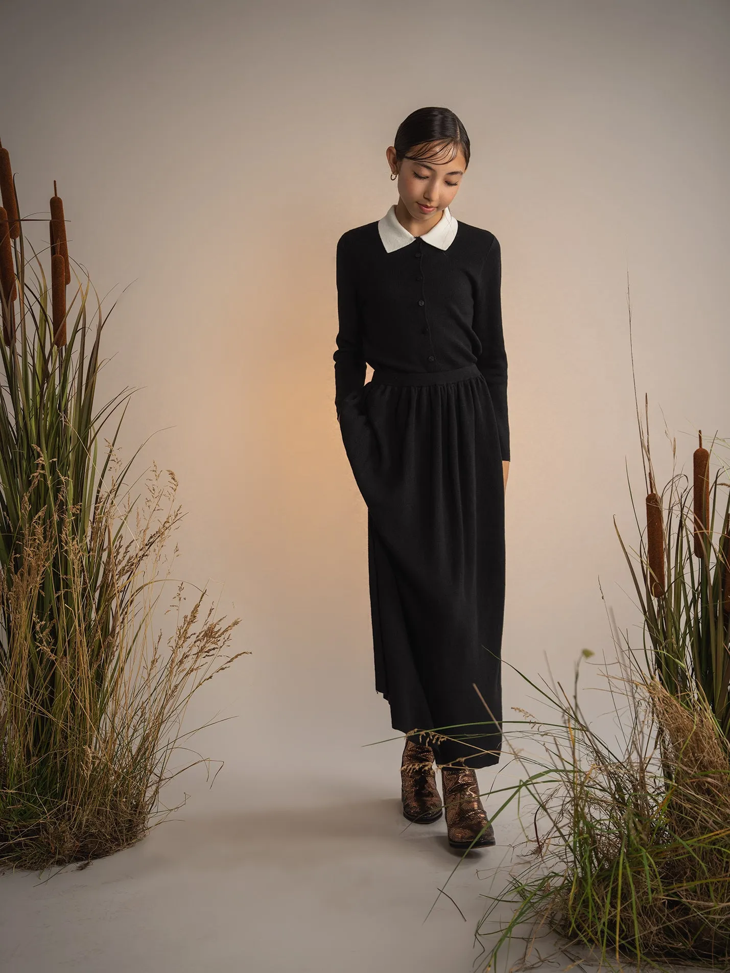 BAMBOO BLACK SOFT KNIT FLAIR SKIRT [Final Sale]
