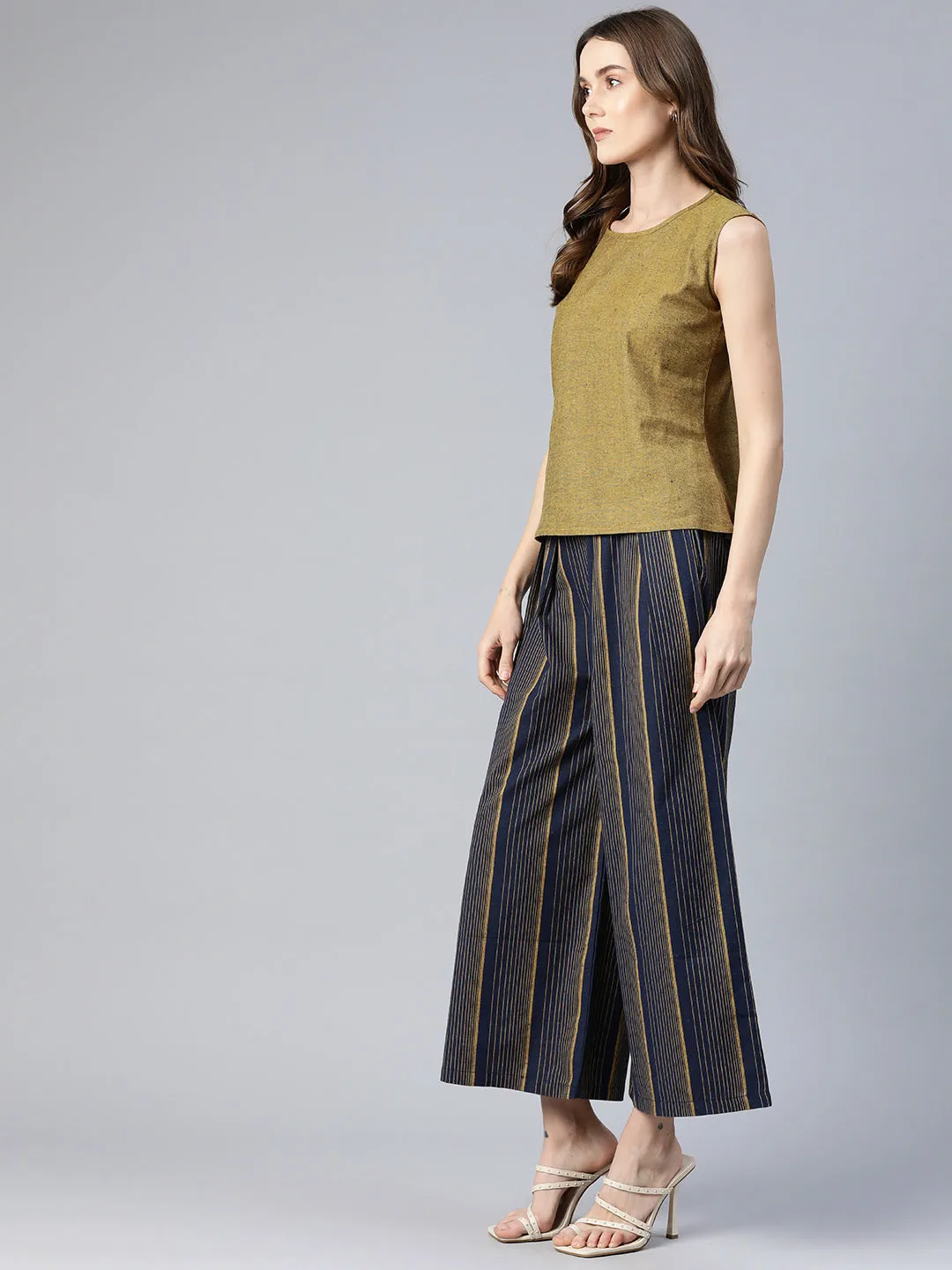 Cottinfab Women Solid Cotton Top with Trousers & Jacket