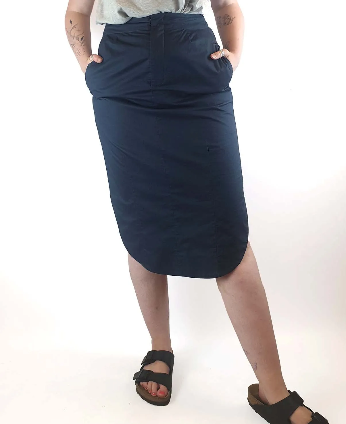 Gorman navy cotton pencil skirt with rounded bottom hem size 12