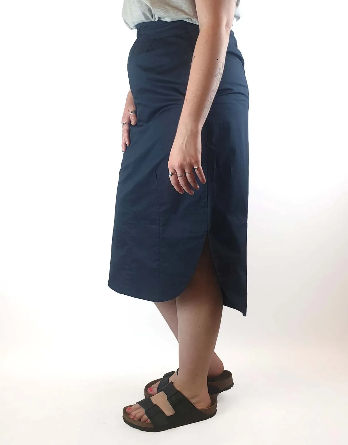 Gorman navy cotton pencil skirt with rounded bottom hem size 12