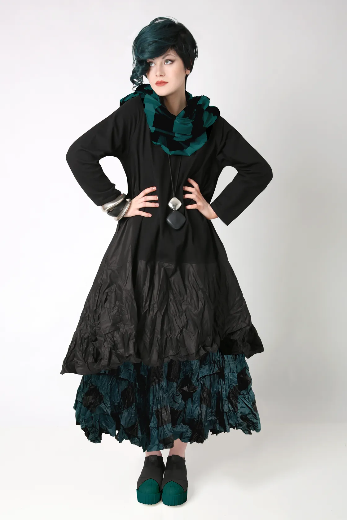 Manifold Skirt in Teal Nove Carnaby