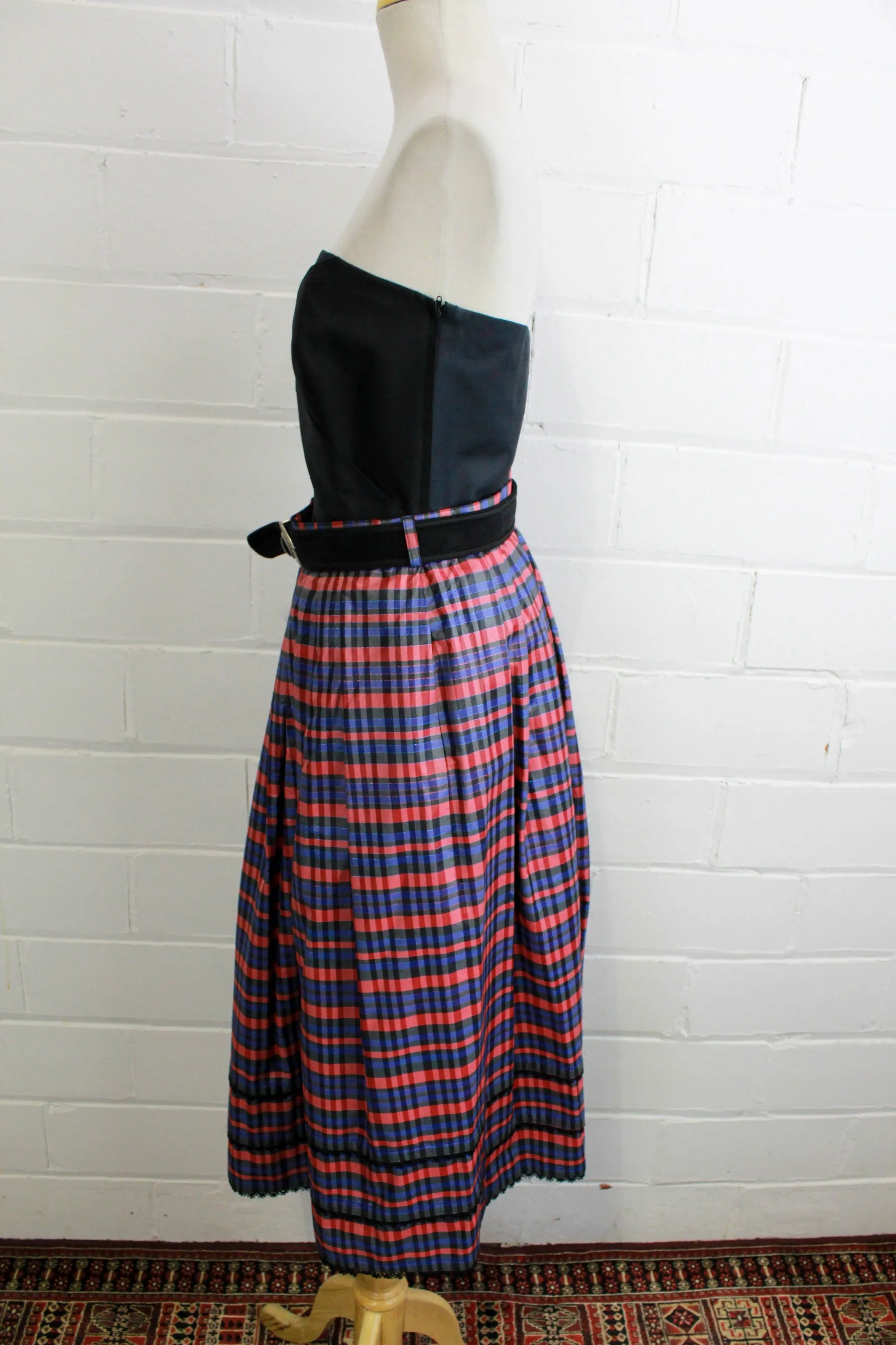 Vintage 1980s Austrian Red and Blue Plaid Dirndl Skirt, Medium