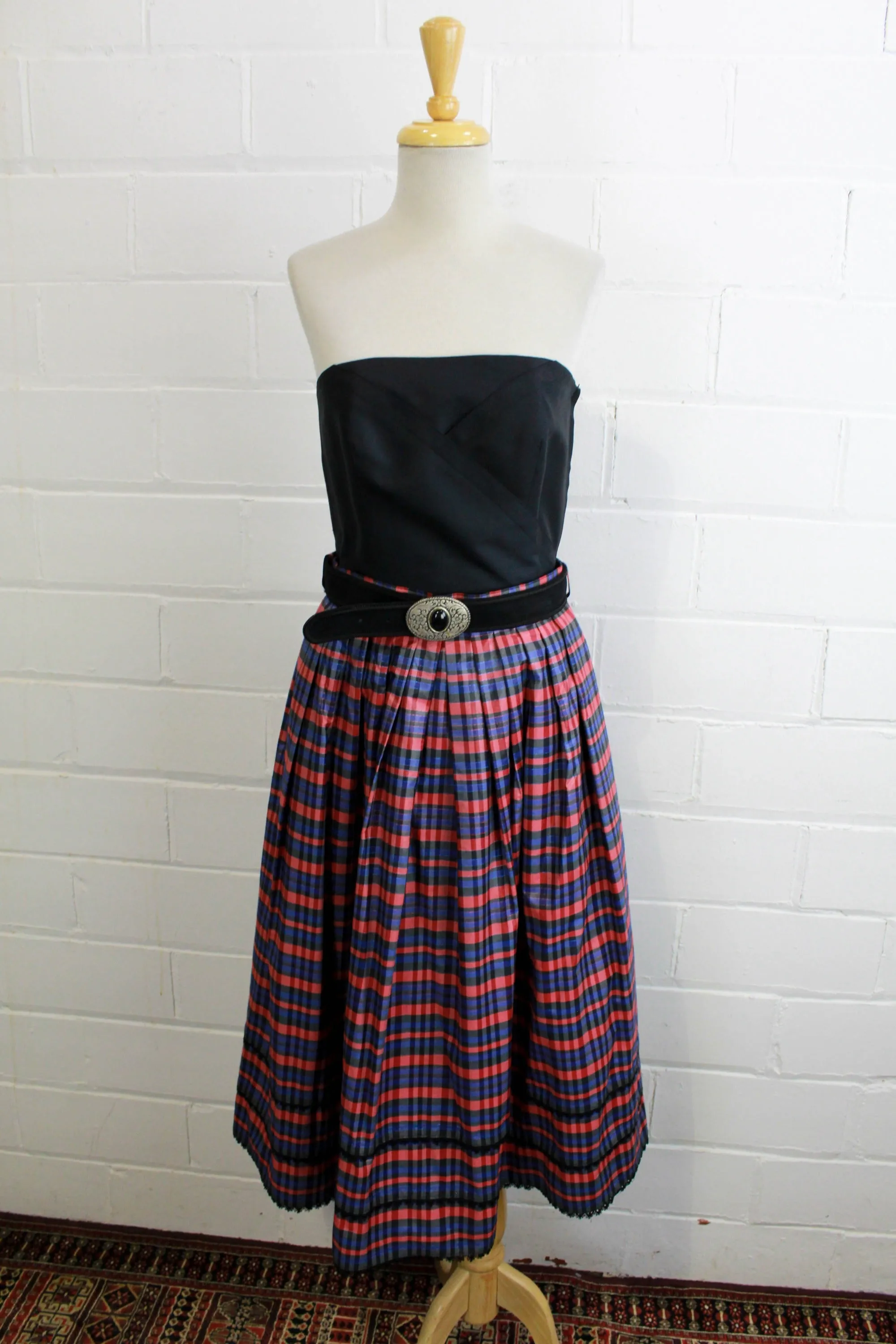 Vintage 1980s Austrian Red and Blue Plaid Dirndl Skirt, Medium