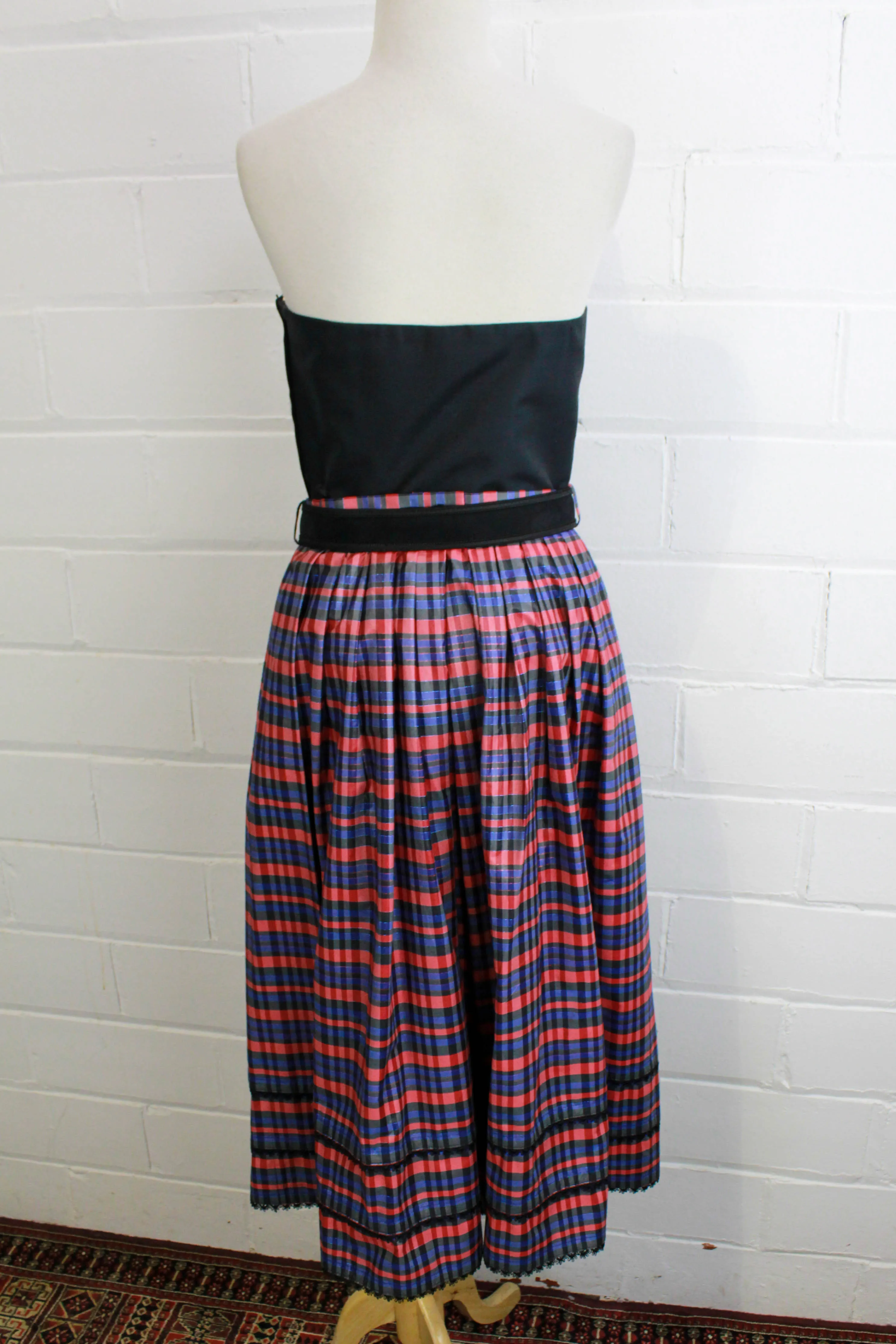 Vintage 1980s Austrian Red and Blue Plaid Dirndl Skirt, Medium