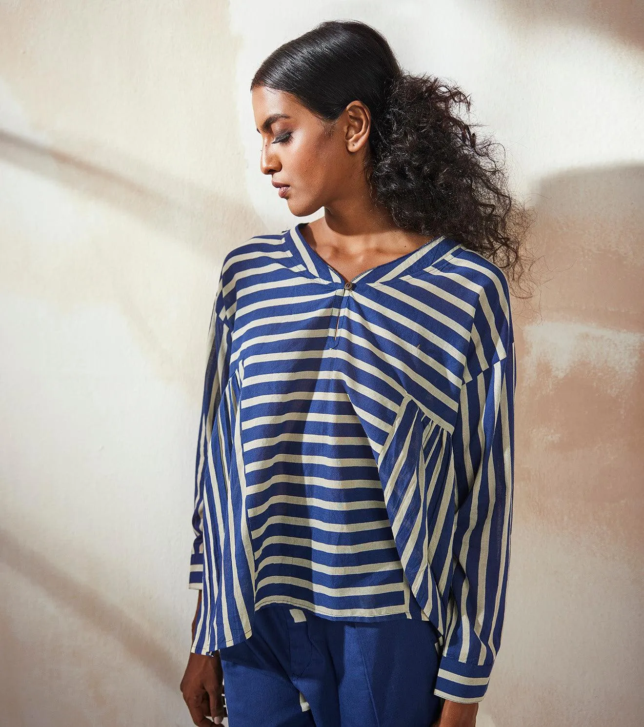 Yale top
